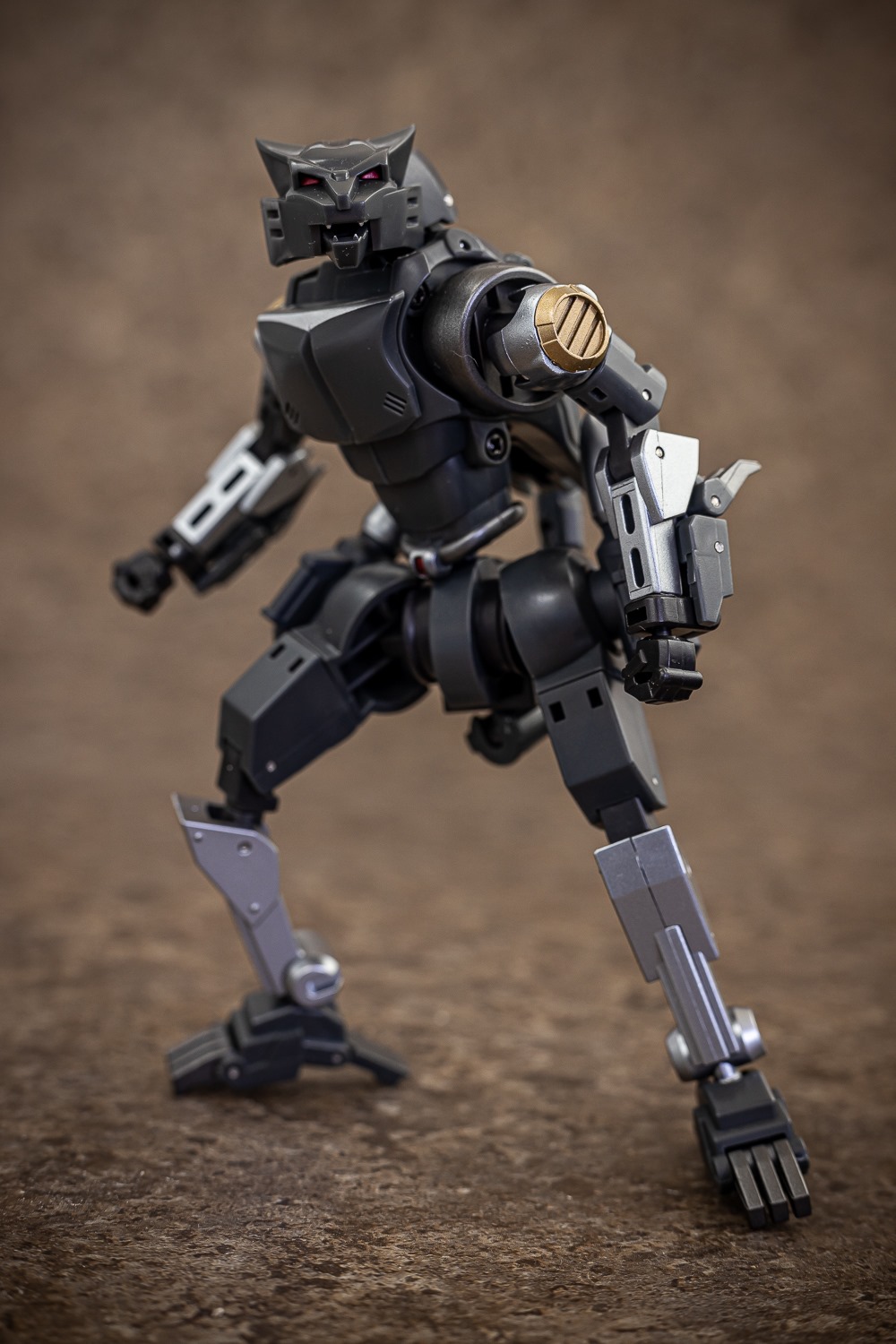 The upgrade（ジ アップグレード）　エバートロン Reformatted R-40 Jaguar with Tyrantron Upgrade Kit from Mastermind